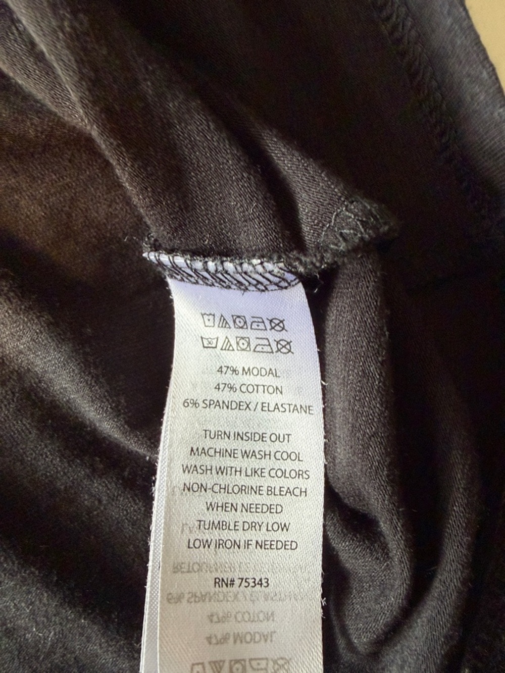 Christian Siriano Black 'Love' Script Short Sleeve Tee - Picture 3 of 7